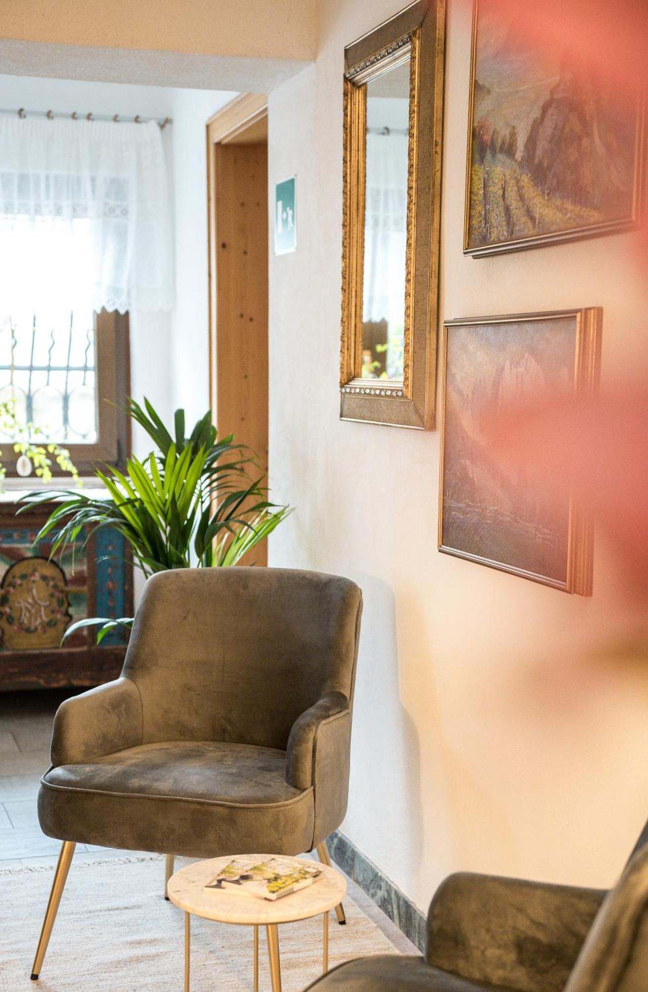 Garni Hotel Walburg Tirolo Zewnętrze zdjęcie